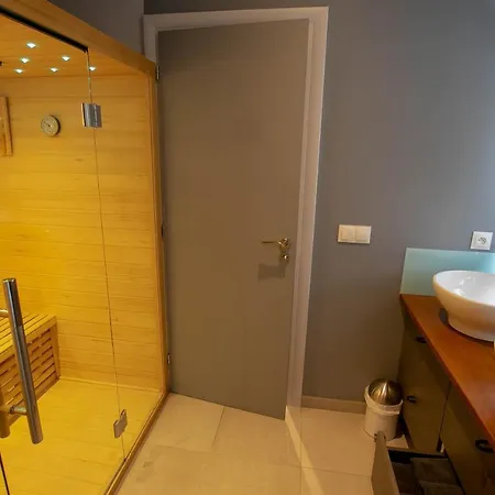 Avec Piscine Privee A Interieure, Jacuzzi & Sauna * Saint-Cassin